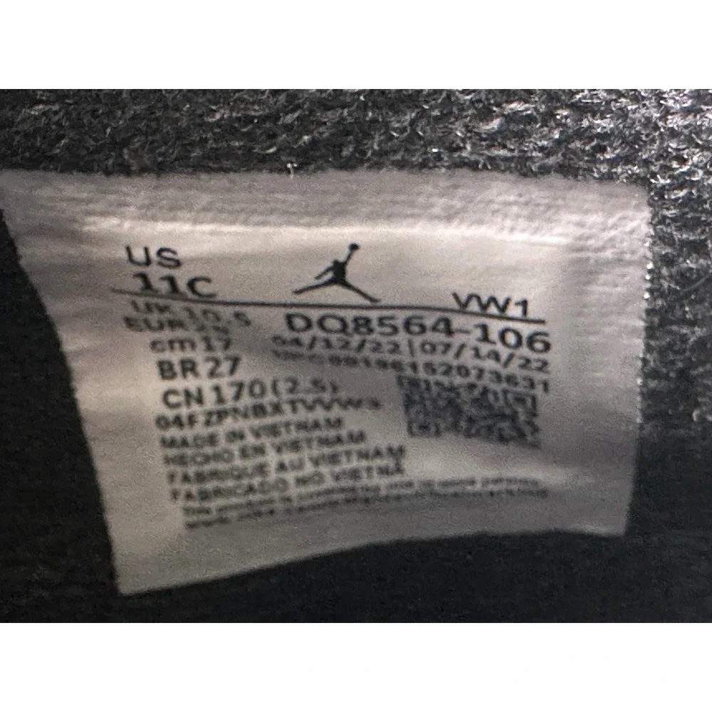 Jordan 2 Retro‎ Chicago 2022 Toddler 11C White Red Classic OG High Top Sneakers
